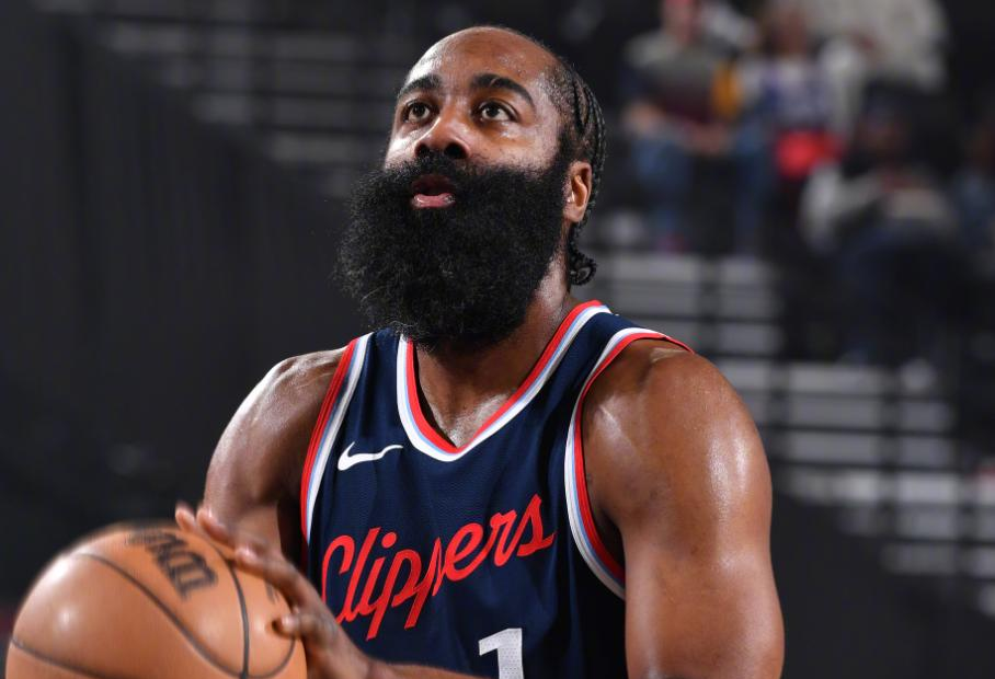 开云官网-勇士B队险胜热火，哈登绝境逆转