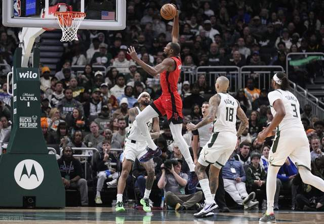 火箭遭到快船逆转，客场失利