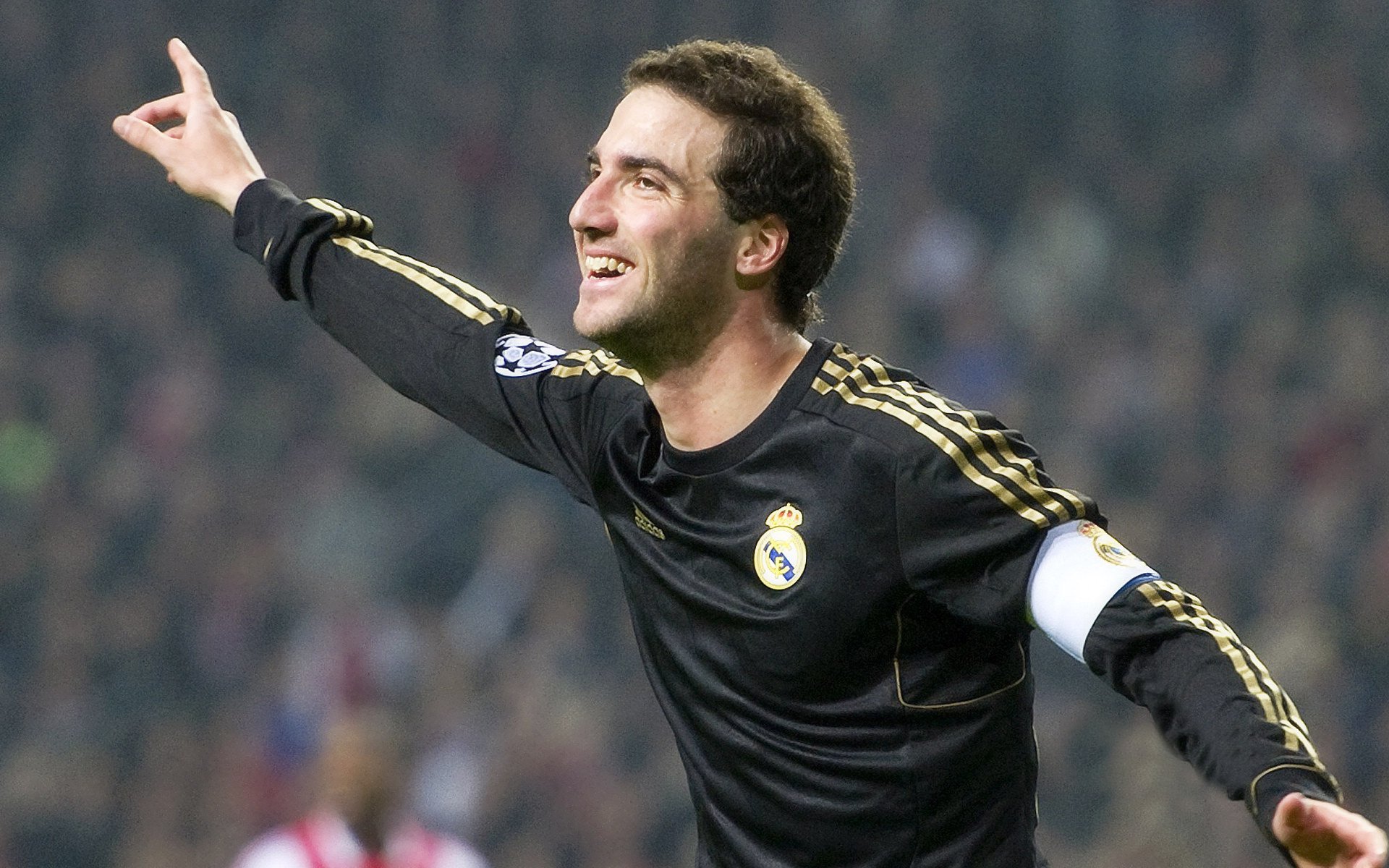 开云官网-意甲焦点战之夜，莫德里奇以大师之笔，一手掌控比赛走势