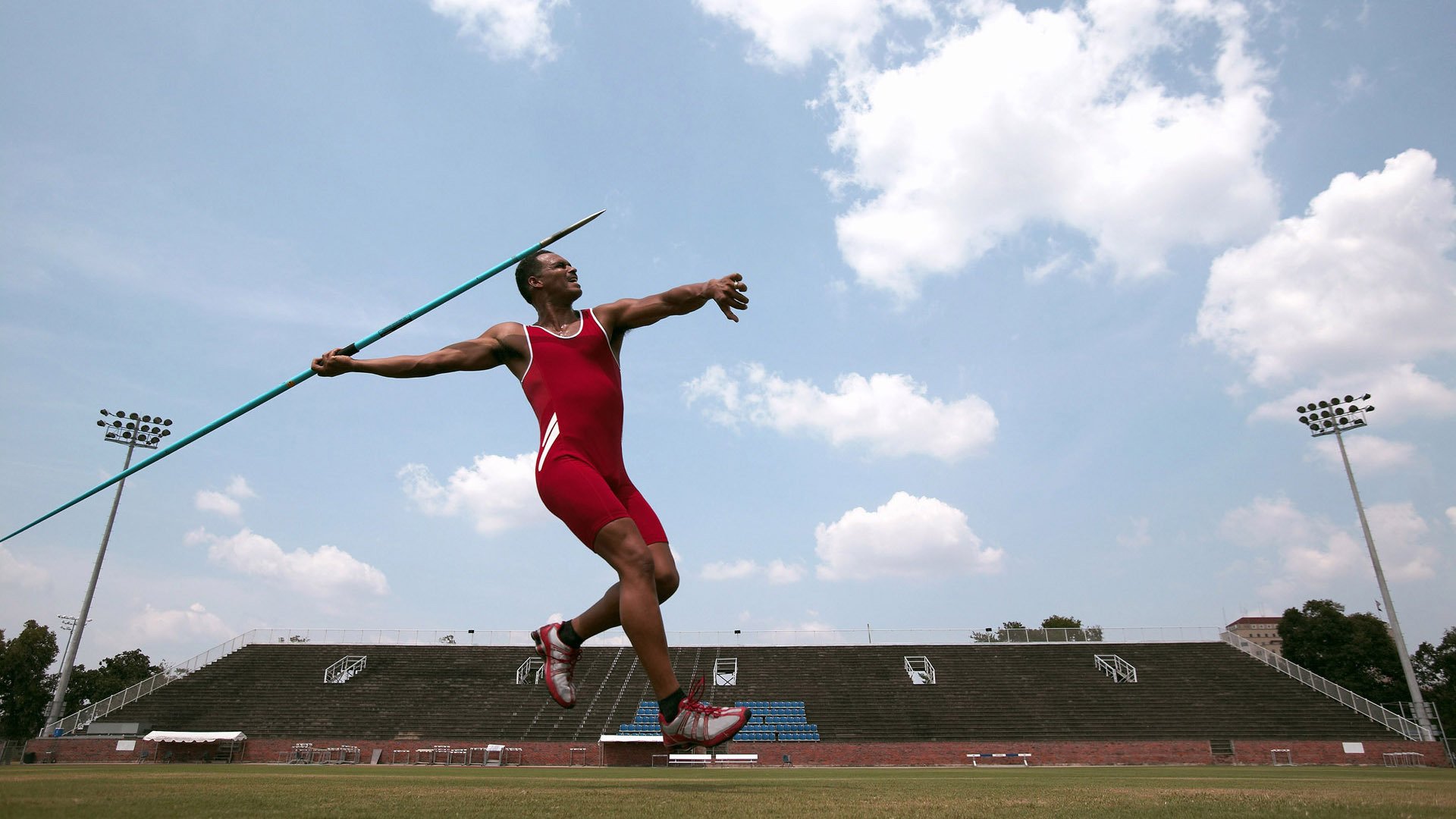 开云APP-西决生死战之夜，米切尔用实力证明自己