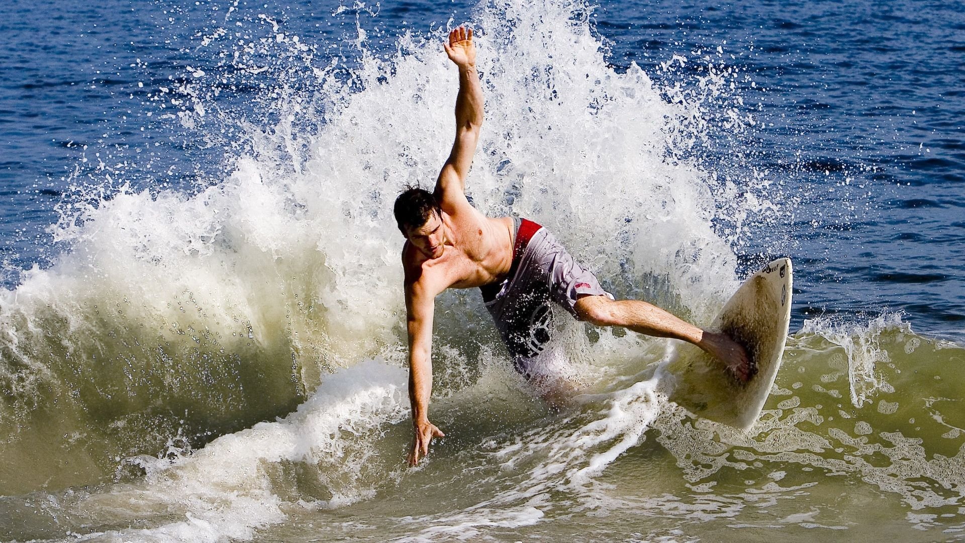 欧文攻防两端统治全场，广厦队爆冷雄鹿的背后逻辑