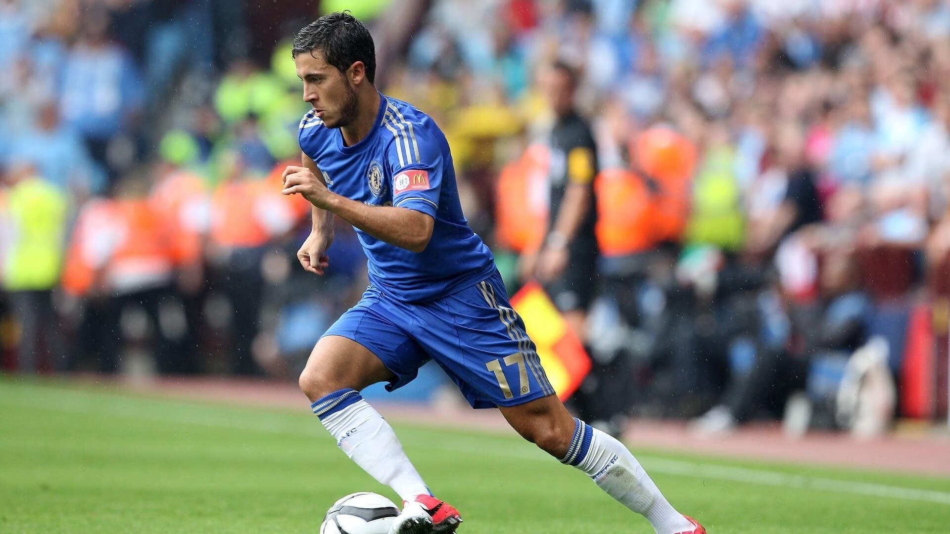 开云体育官网-跨界主宰，黄蜂的一波流与乔治的接管时刻